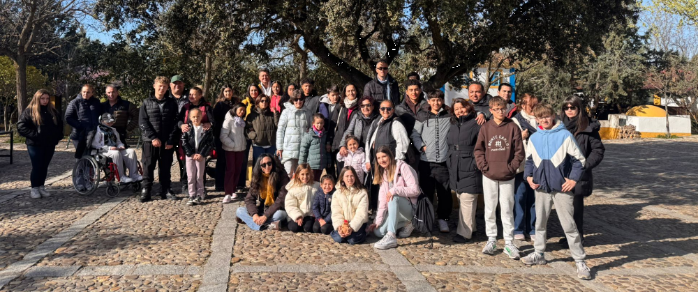 Jornada de respiro y convivencia familiar en la granja escuela El Álamo